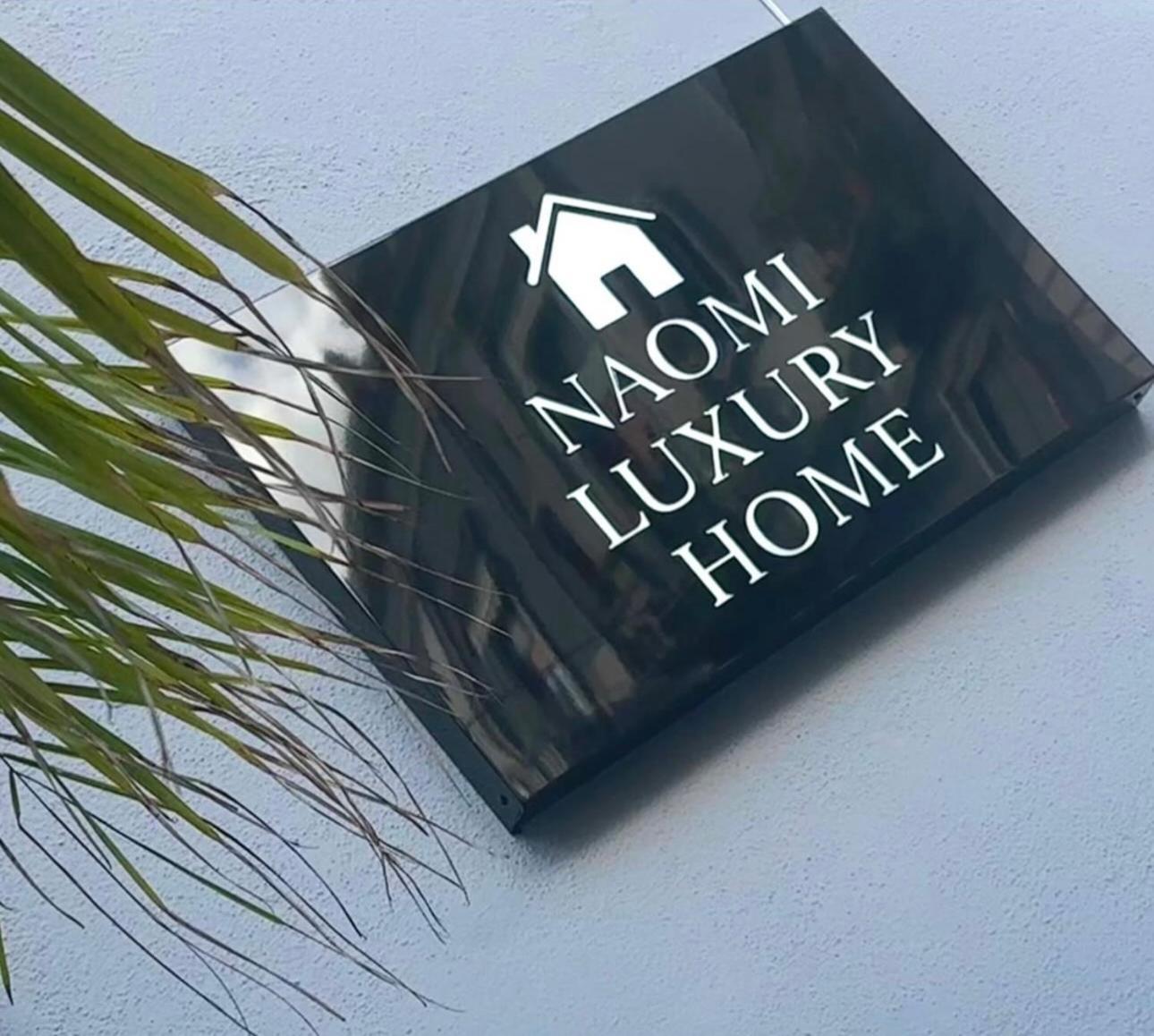 Naomi Luxury Home คาตาเนีย ภายนอก รูปภาพ